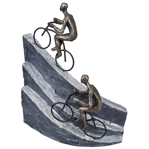 פסל אומנותי “רוכבים בשביל האתגר”