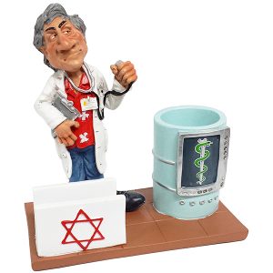 מעמד פסל רופא קריקטורה עם כוס לעטים ומעמד כרט’ ביקור za3857 מעמד פסל רופא קריקטורה עם כוס לעטים ומעמד כרט’ ביקור za3857