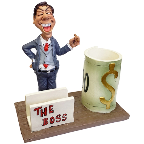 מעמד פסל איש עסקים קריקטורה עם כוס לעטים ומעמד כרט’ ביקור