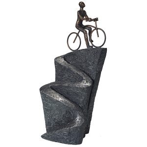 פסל אומנותי “שביל ההצלחה” עם חריטה אישית