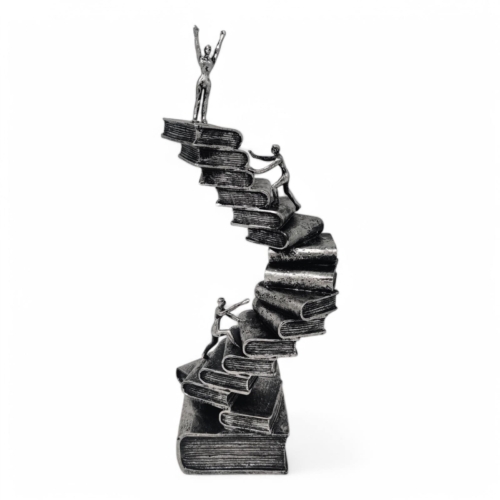 פסל המדרגות גדול (38 ס”מ) עם חריטה אישית “יגעת ומצאת תאמין”