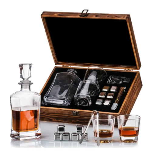 מארז מתנה יוקרתי לוויסקי עם דקנטר וכוסות – חריטה אישית
